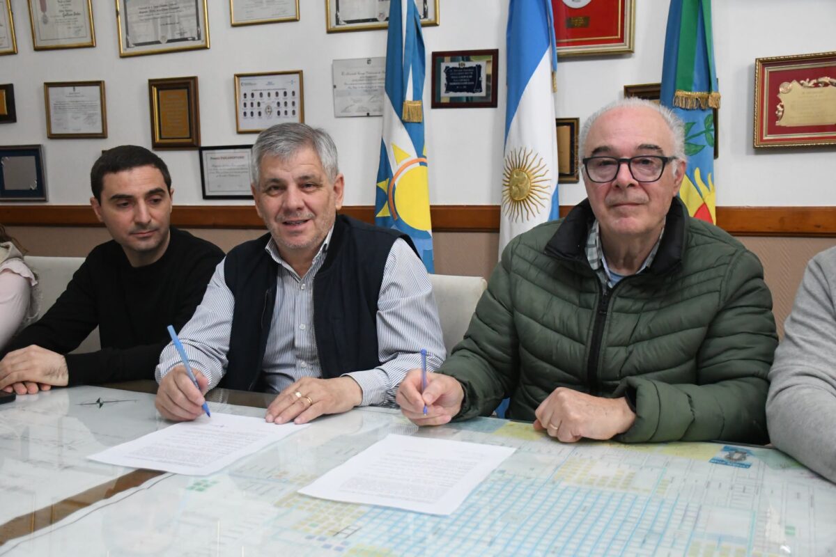 EMPRENDEDORES RECIBIRÁN CAPACITACIONES UNIVERSITARIAS