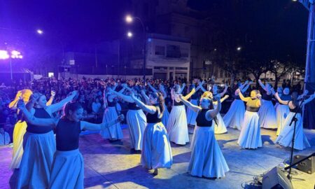 EN VÍSPERAS DE LOS 172 AÑOS DE CHIVILCOY, SE INICIARON LOS FESTEJOS CON MÚSICA Y BAILES